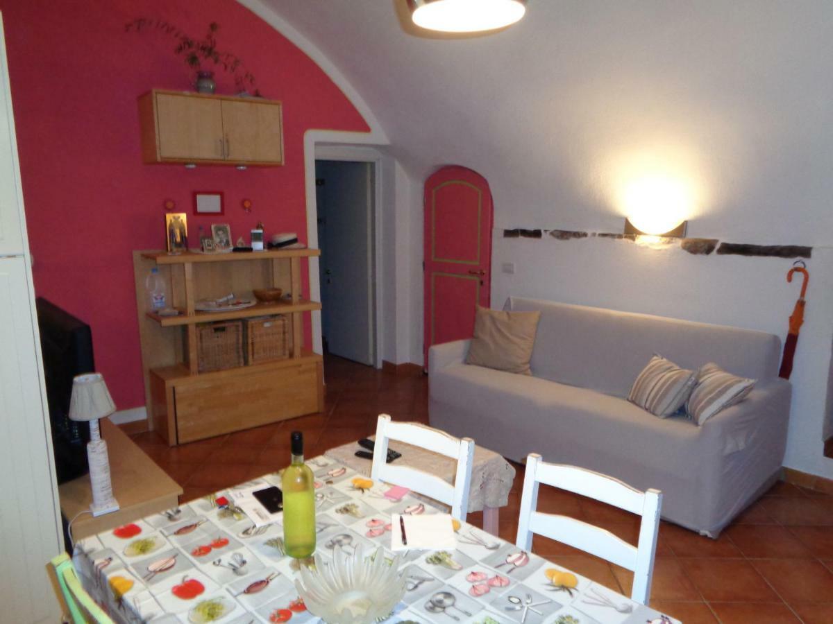 Apartment Medieval Village Isolabona エクステリア 写真