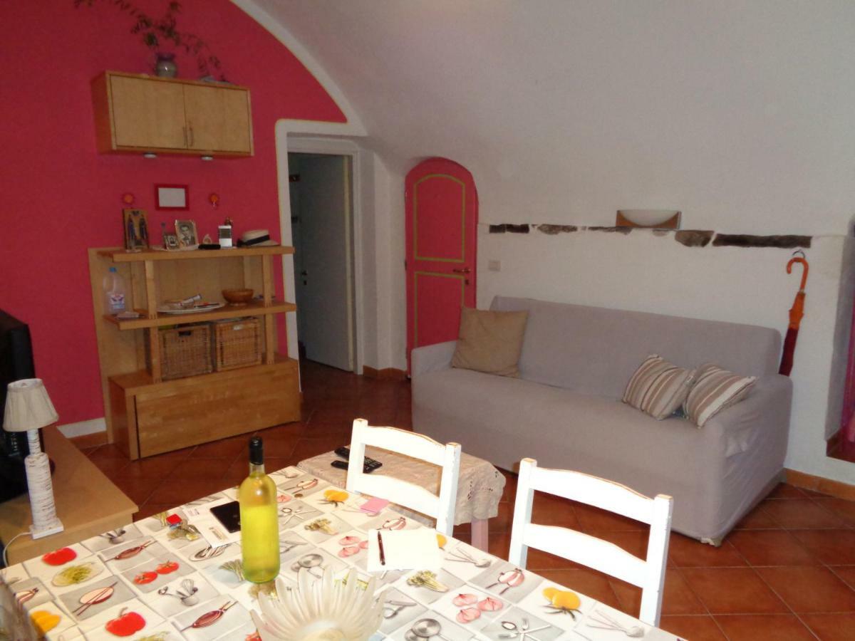Apartment Medieval Village Isolabona エクステリア 写真